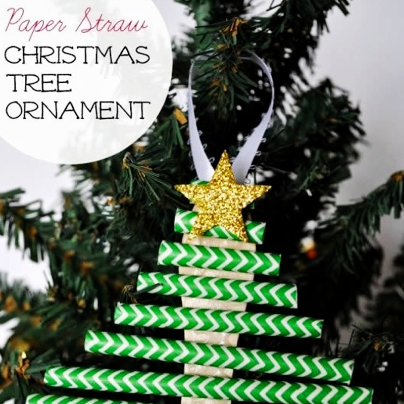 Como fazer uma história de árvore de Natal de palha de papel artesanal